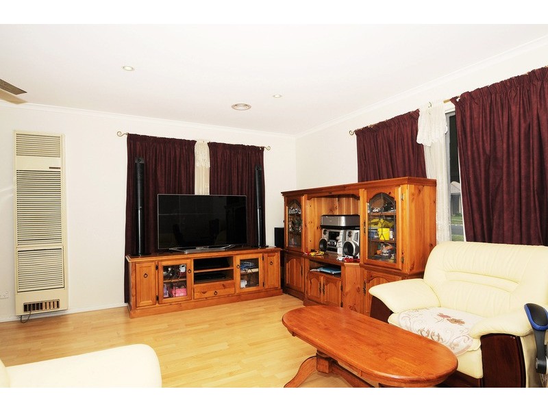 30 Dion Drive, Carrum Downs VIC 3201