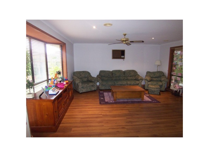 19 Fairhaven Road, Carrum Downs VIC 3201