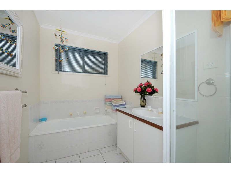 14 Helm Court, Carrum Downs VIC 3201