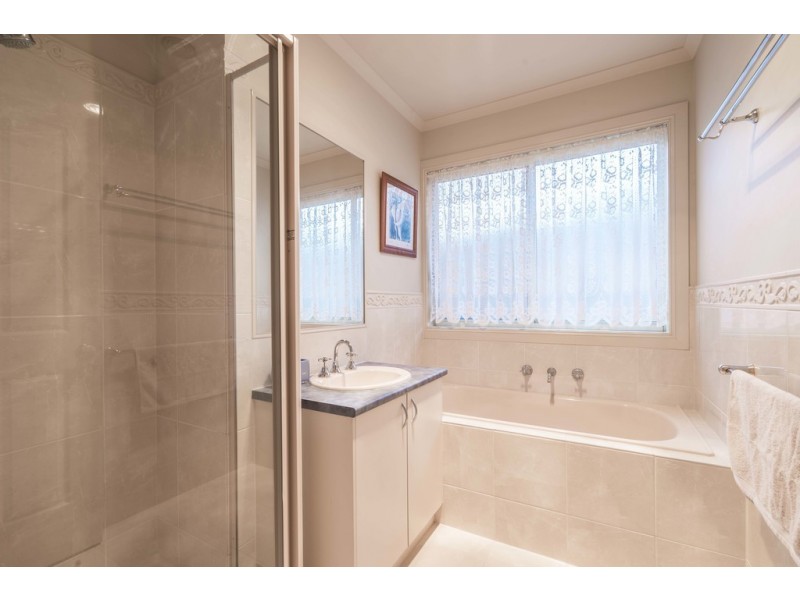 7 Carmela Way, Carrum Downs VIC 3201