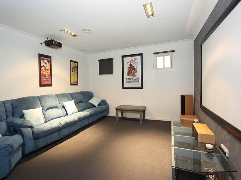 3 Lisa Beth Mews, Skye VIC 3977