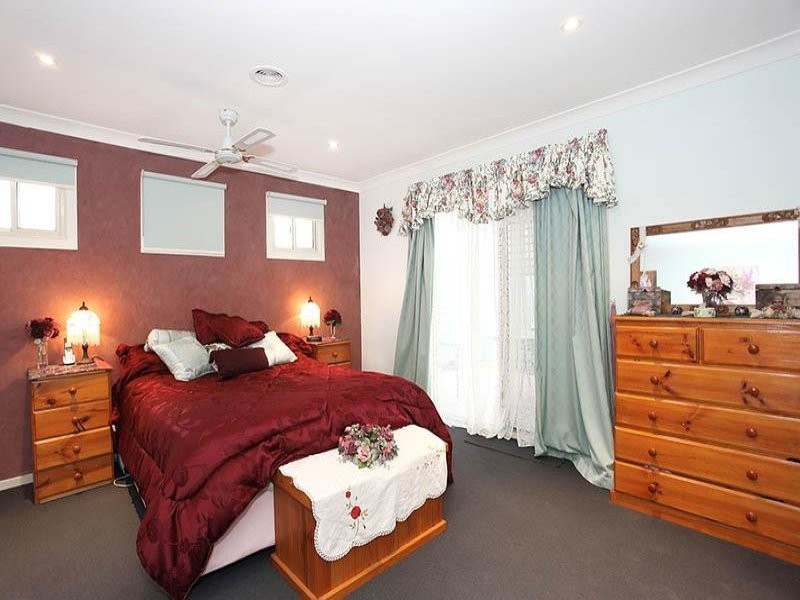 3 Lisa Beth Mews, Skye VIC 3977