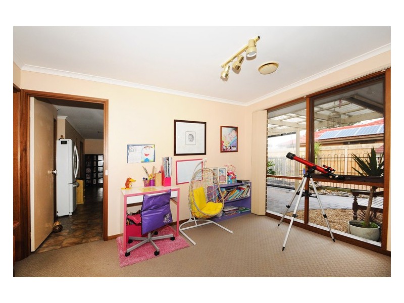 44 Pardalote Avenue, Carrum Downs VIC 3201