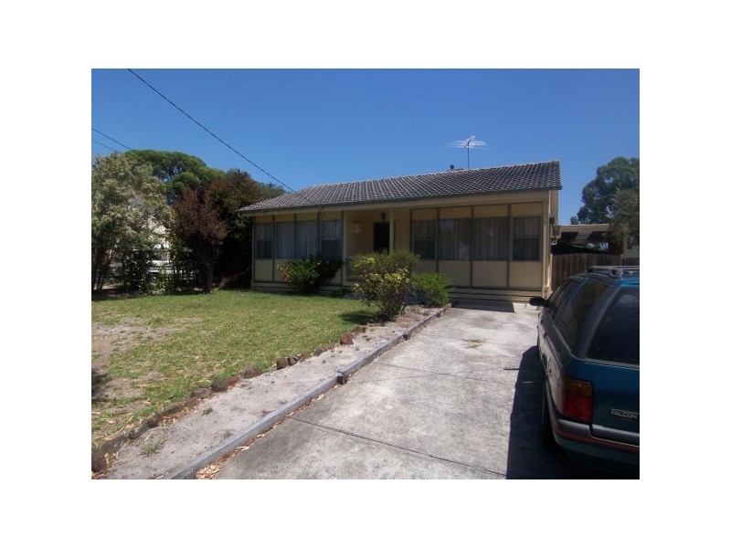6 Longleaf Street, Frankston North VIC 3200