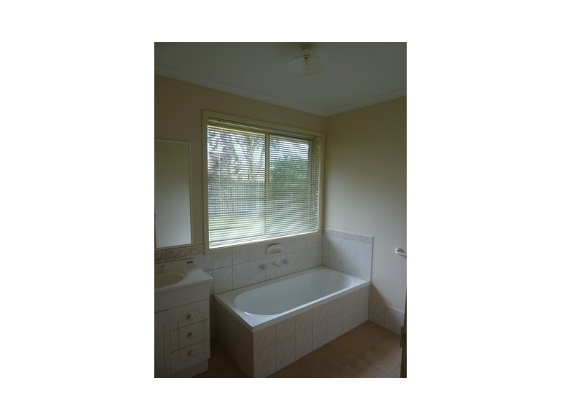 2 Glynelea Crescent, Skye VIC 3977