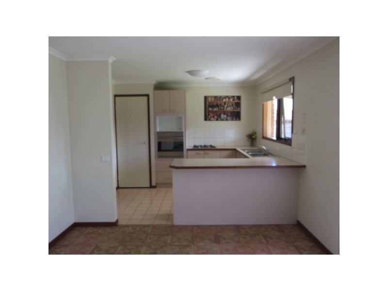 183 Lyrebird Drive, Carrum Downs VIC 3201