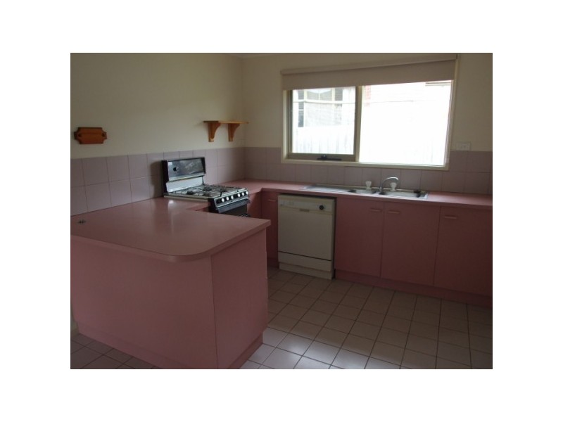 2 Hawthorn Court, Carrum Downs VIC 3201