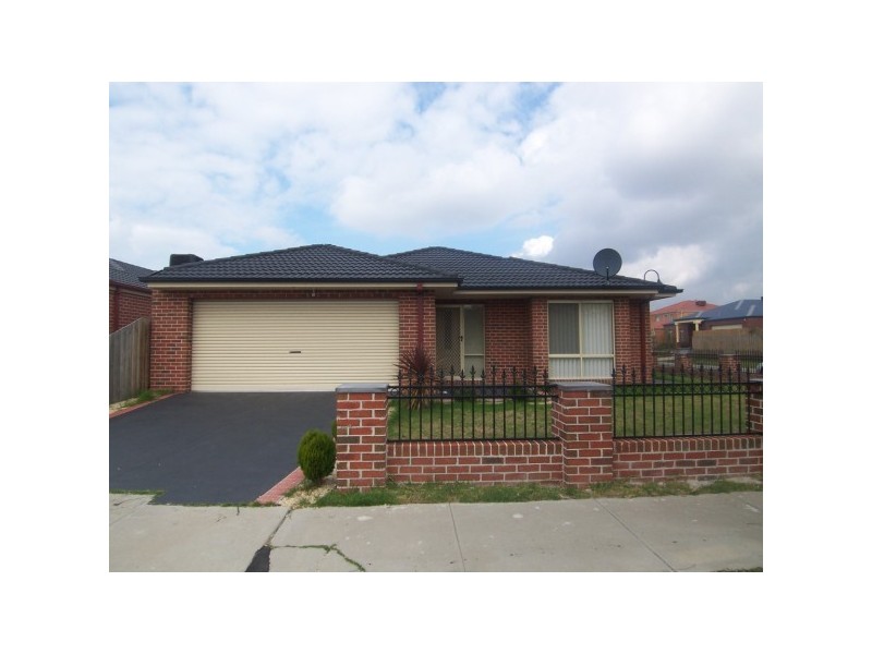 44  Chardonay Drive, Skye VIC 3977