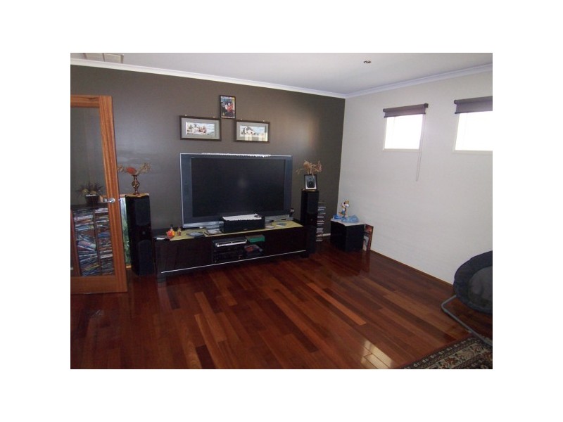 109 Sandhurst Blvd, Sandhurst VIC 3977