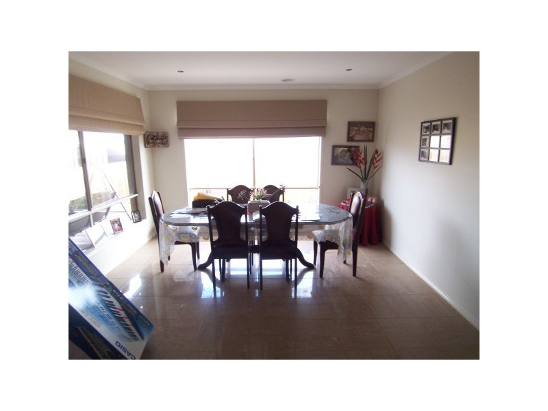 109 Sandhurst Blvd, Sandhurst VIC 3977