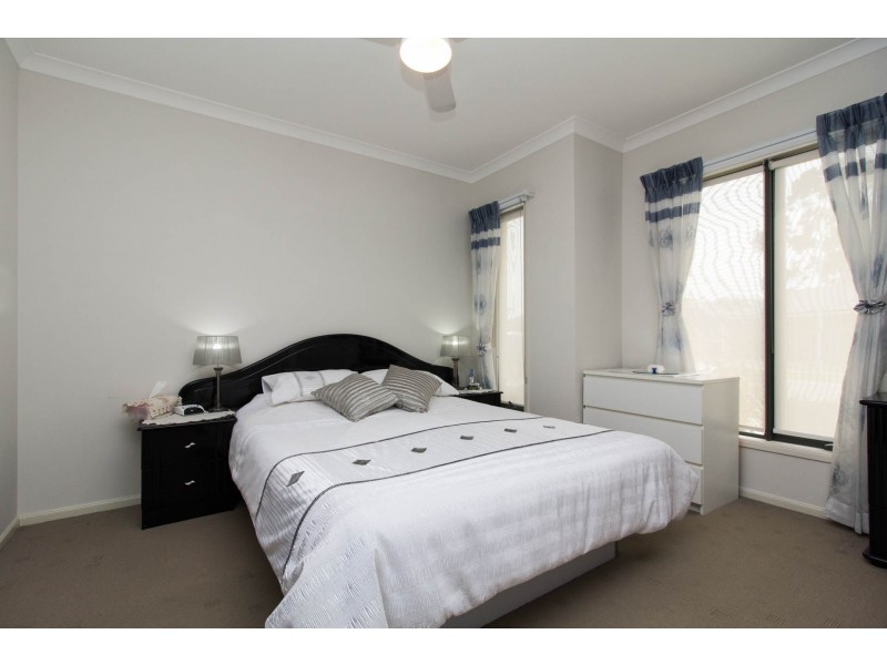 16 Wattlewoods Place, Carrum Downs VIC 3201