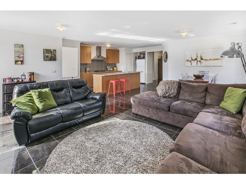 127 Gamble Road, Skye VIC 3977