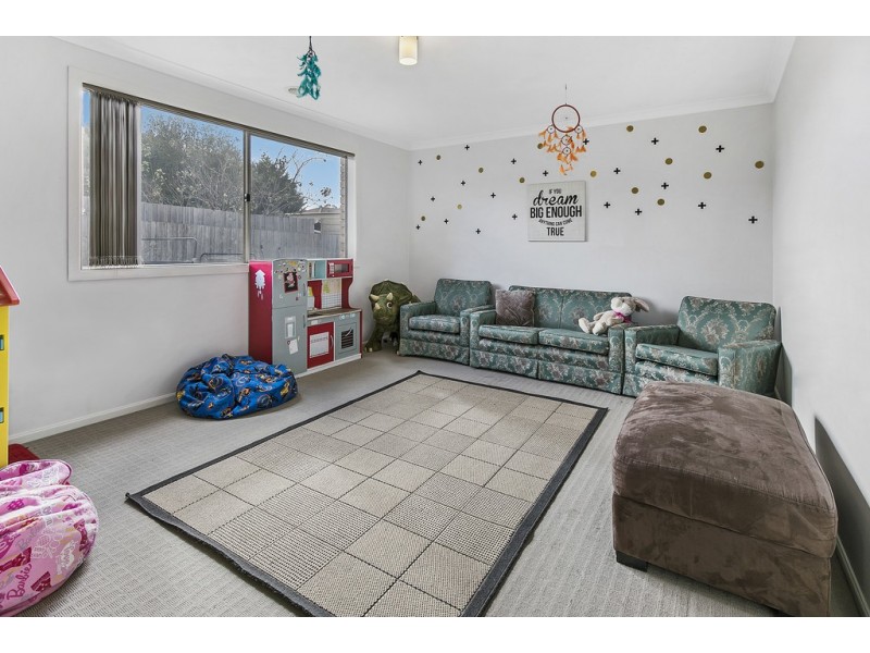 127 Gamble Road, Skye VIC 3977