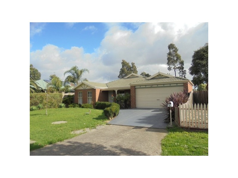 3 Essex Close, Cranbourne VIC 3977