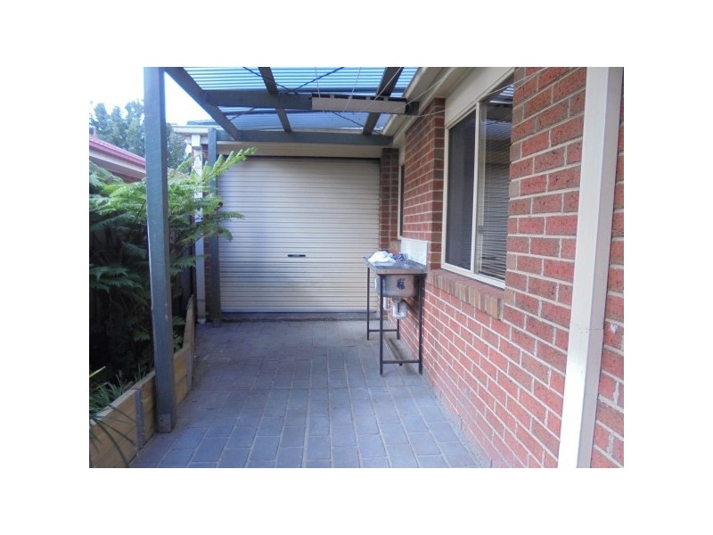 3 Essex Close, Cranbourne VIC 3977