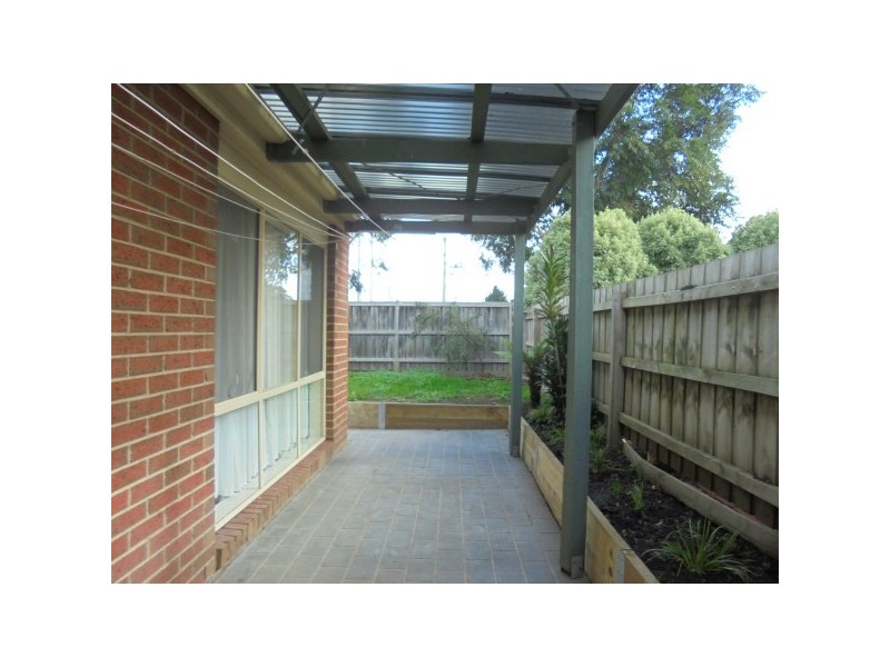 3 Essex Close, Cranbourne VIC 3977