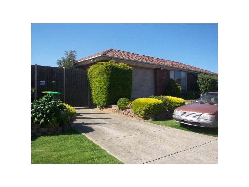 4 Parhnam, Carrum Downs VIC 3201