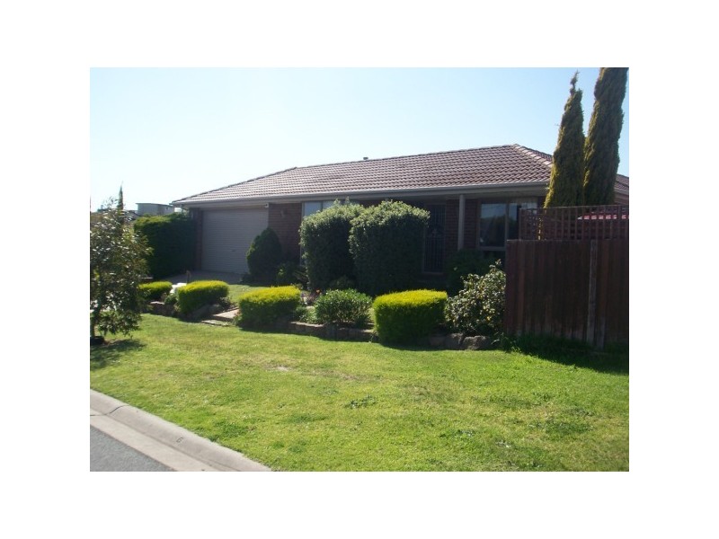 4 Parhnam, Carrum Downs VIC 3201