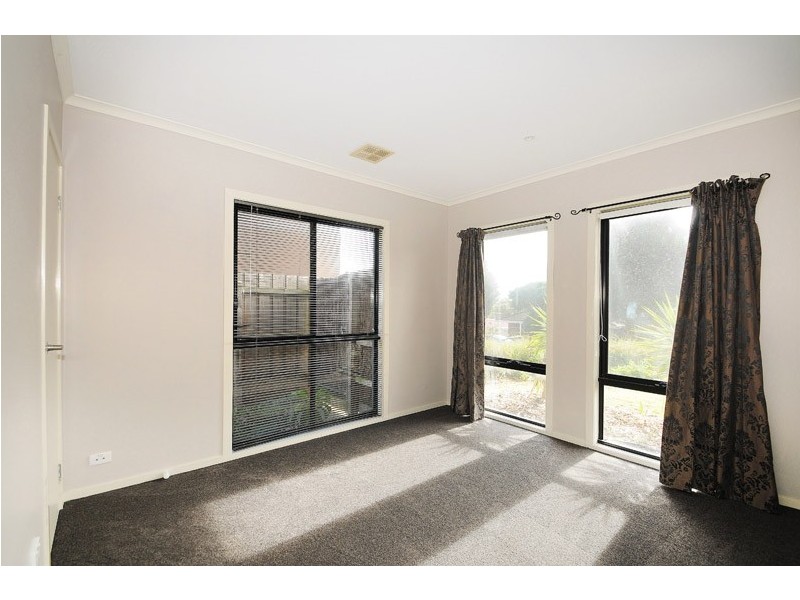 6 Protea Street, Carrum Downs VIC 3201
