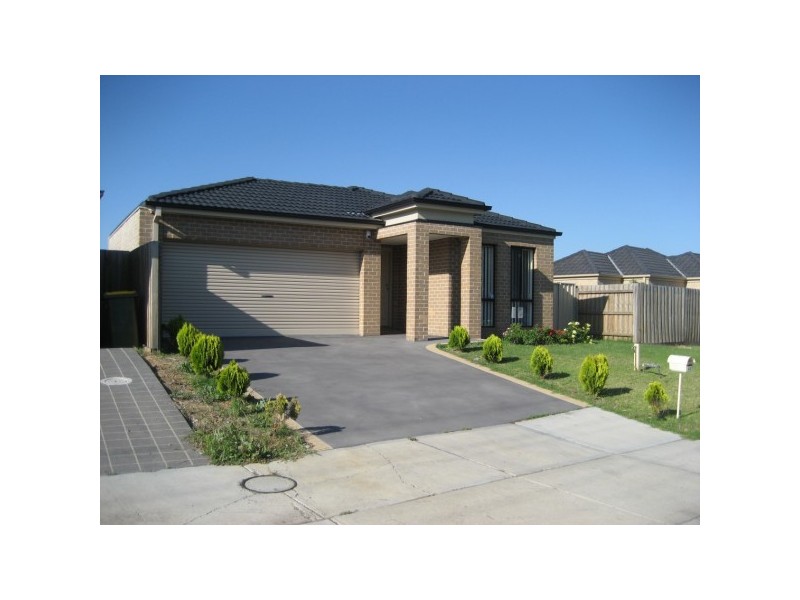 44 Wedge Road, Carrum Downs VIC 3201