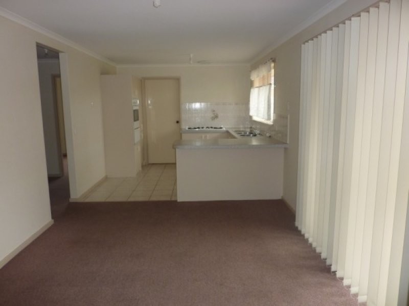 15 Capella Place, Carrum Downs VIC 3201