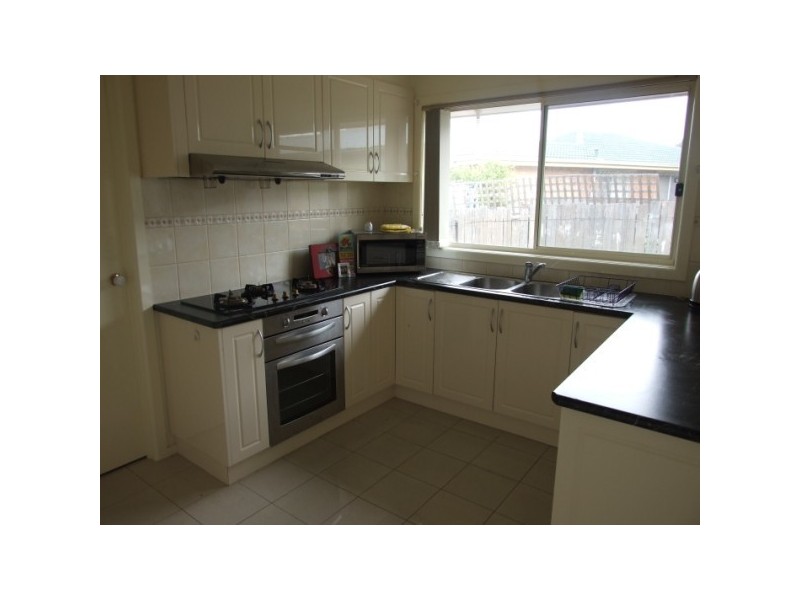 1/15 Darley Court, Frankston North VIC 3200