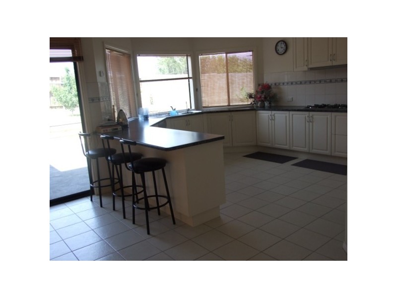 22 Sven Street, Skye VIC 3977