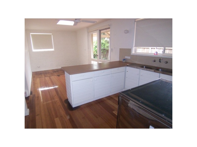 32 William Road, Carrum Downs VIC 3201