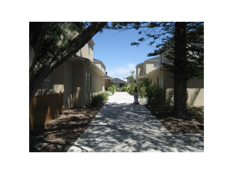 6/82 East Road, Seaford VIC 3198