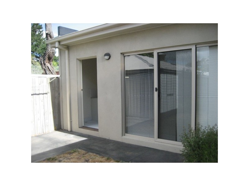 6/82 East Road, Seaford VIC 3198