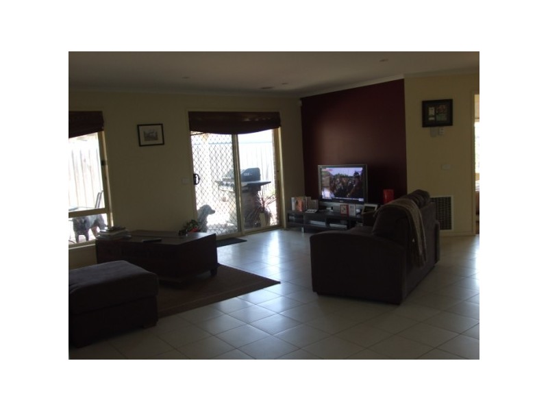 12 Webster Court, Carrum Downs VIC 3201