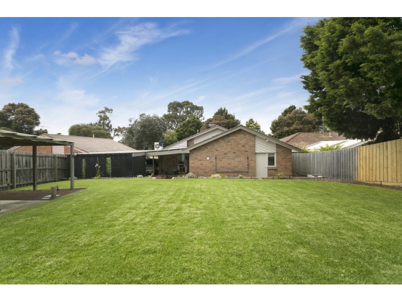 27 Paddington Avenue, Carrum Downs VIC 3201