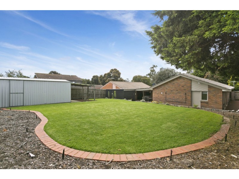 27 Paddington Avenue, Carrum Downs VIC 3201