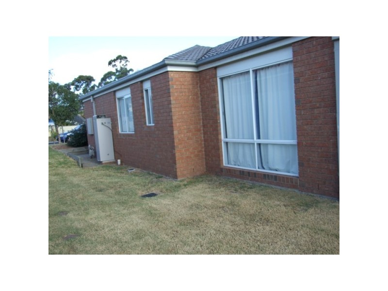 9 Windella Grove, Skye VIC 3977