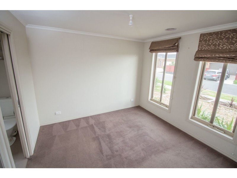 9 Omega Street, Carrum Downs VIC 3201