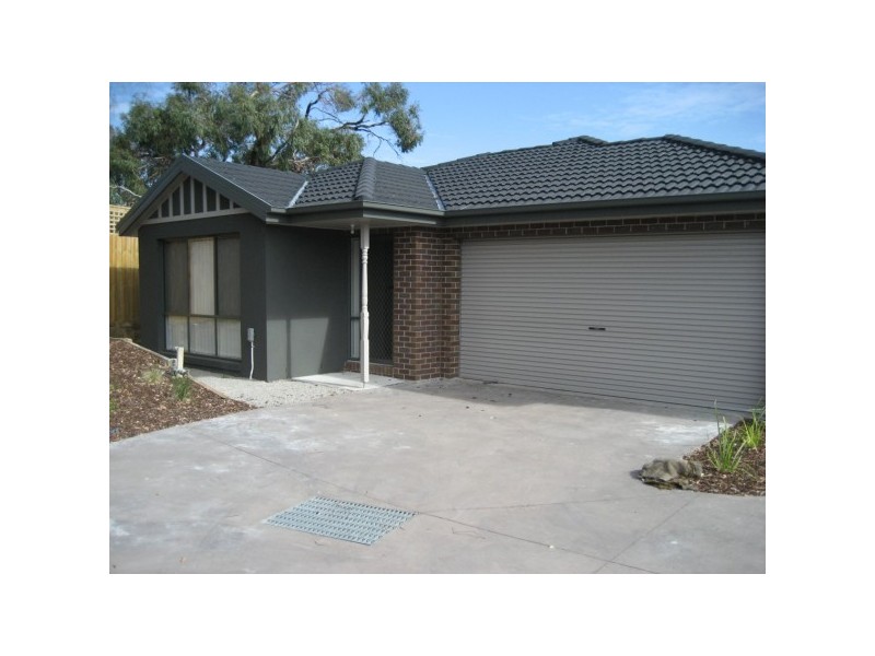 8/31-35 Brunnings Road, Carrum Downs VIC 3201