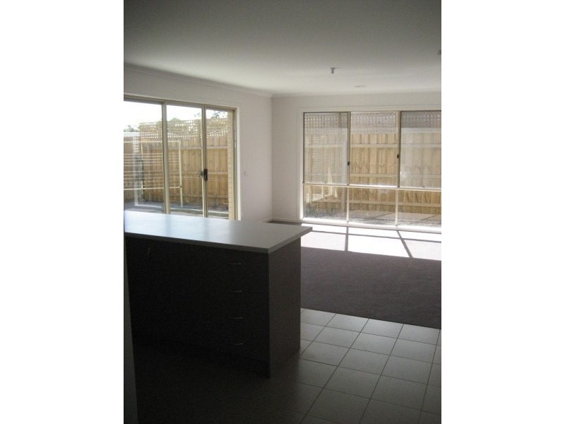 18/31-35 Brunnings Road, Carrum Downs VIC 3201