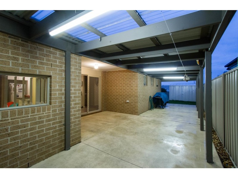 14 Villella Drive, Pakenham VIC 3810