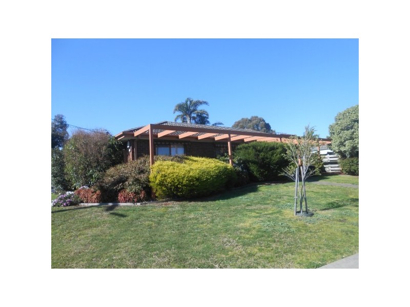 2 Tremaine Court, Carrum Downs VIC 3201