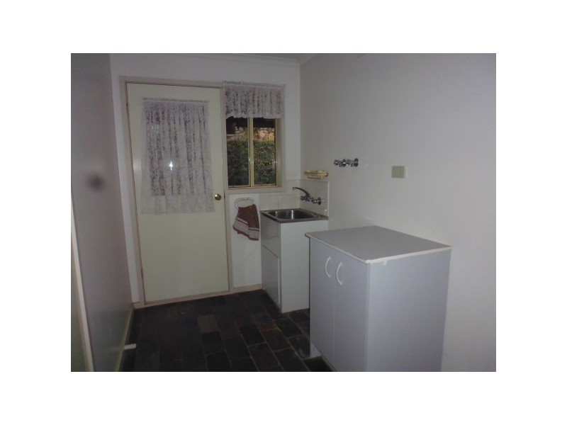 3 Oakmont  Place, Cranbourne West VIC 3977