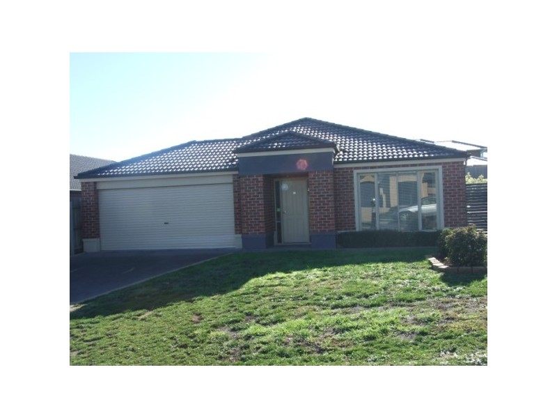 30 Golden Way, Skye VIC 3977