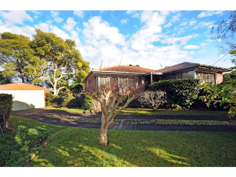 6 Giselle Court, Frankston VIC 3199