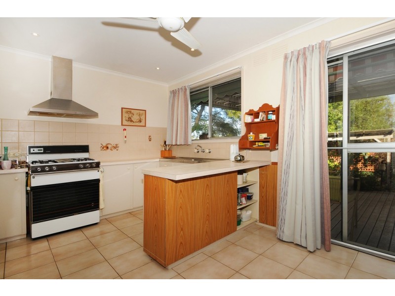 6 Giselle Court, Frankston VIC 3199