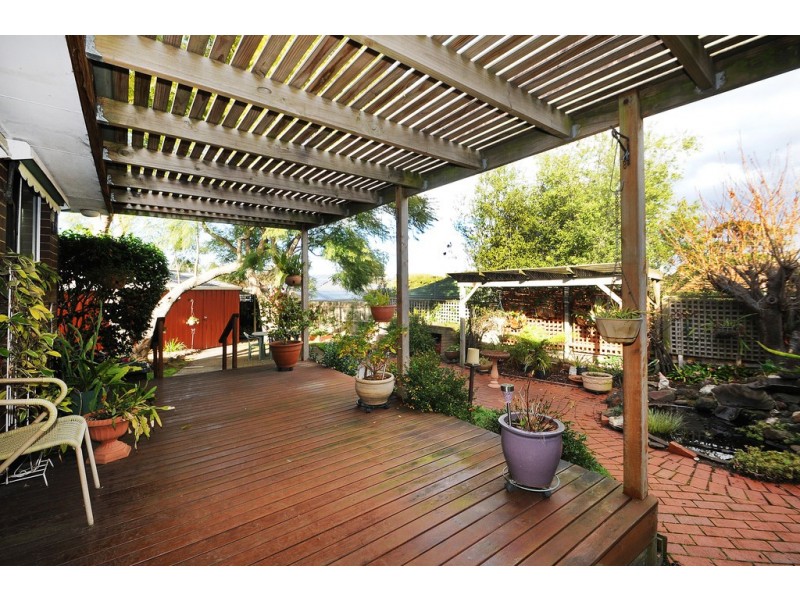 6 Giselle Court, Frankston VIC 3199