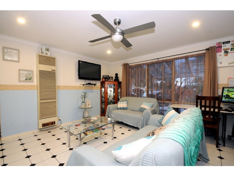 2 Carrington Crescent, Carrum Downs VIC 3201