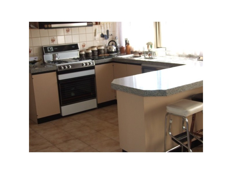 42 Christopher Drive, Frankston South VIC 3199