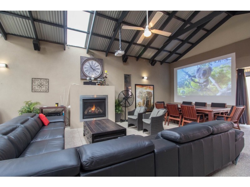 18 Derham Street, Pearcedale VIC 3912