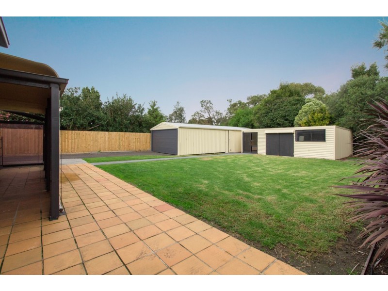 18 Derham Street, Pearcedale VIC 3912