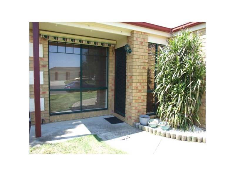 10 Tolga Court, Carrum Downs VIC 3201
