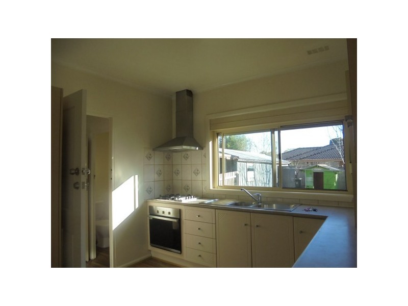 39 Pine Street, Frankston North VIC 3200